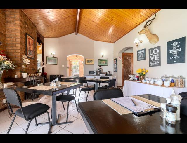 7 BEDROOM GUEST HOUSE FOR SALE IN PLATTEKLOOF